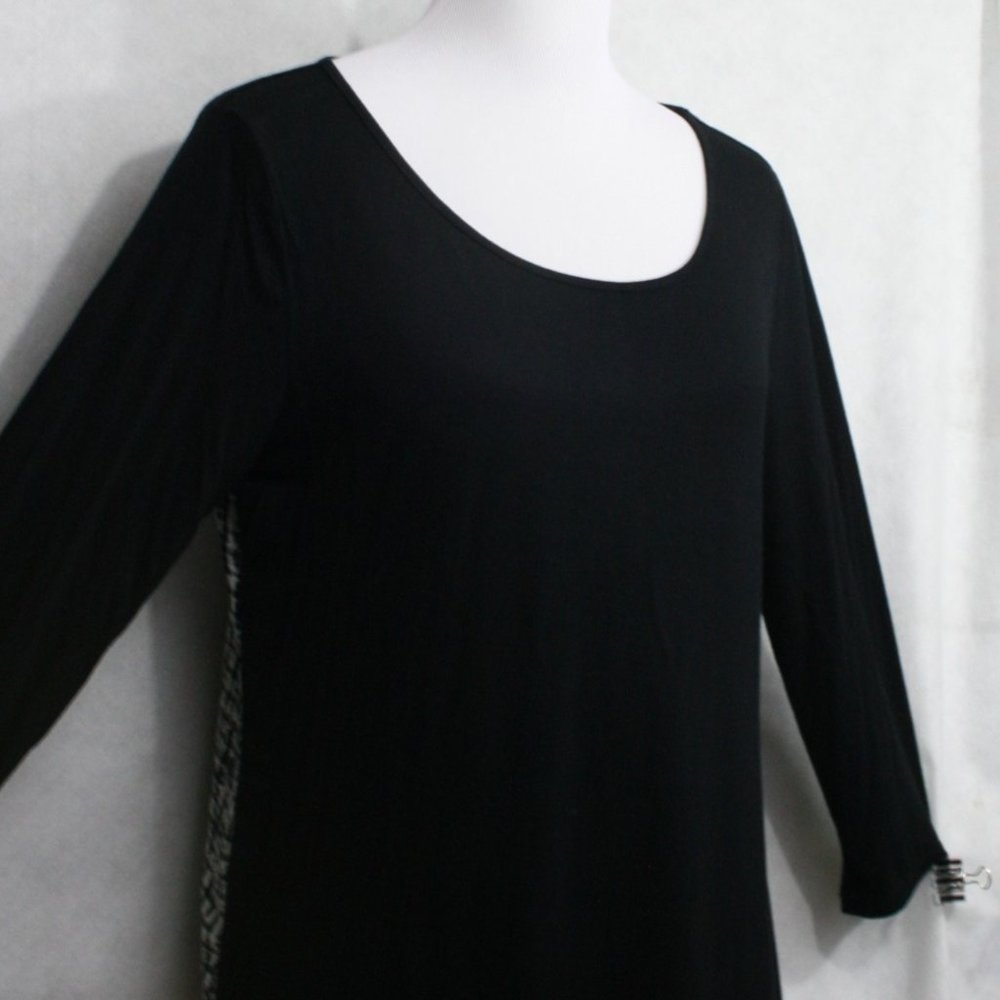Rose & Olive Black Rayon Front and B&W Poly Buttoned Back Blouse SZ M EUC